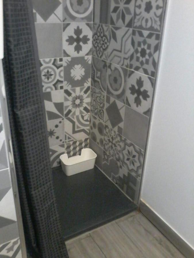 Pequeno Con Mini Piscina - No Climatizada Valence
